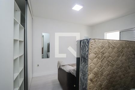 Quarto de casa para alugar com 1 quarto, 30m² em Jardim Monte Alegre, Taboão da Serra