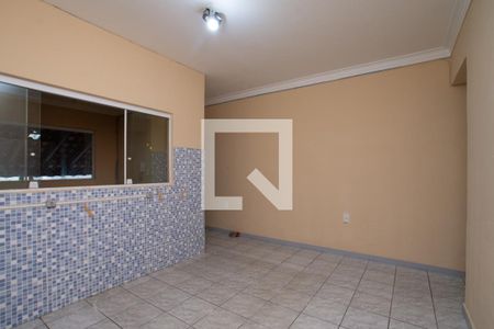 Sala de casa para alugar com 4 quartos, 200m² em Jardim Testae, Guarulhos