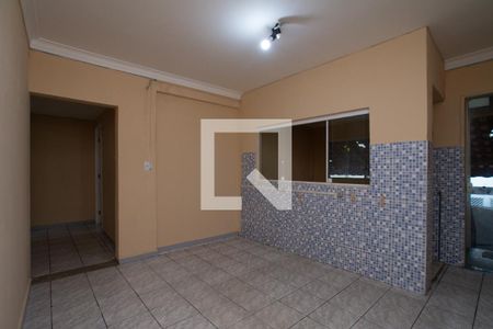 Sala de casa para alugar com 4 quartos, 200m² em Jardim Testae, Guarulhos