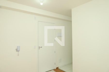 Sala de apartamento para alugar com 2 quartos, 42m² em Vila Carmosina, São Paulo