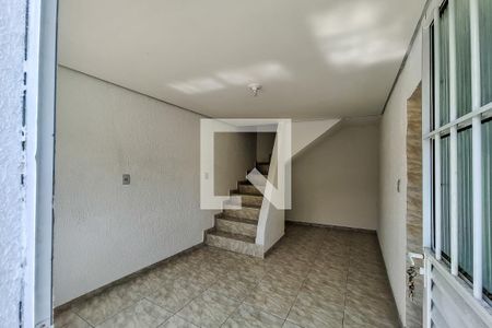 Casa para alugar com 2 quartos, 60m² em Vila Carioca, São Paulo