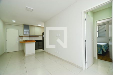 Sala de estar de apartamento para alugar com 2 quartos, 80m² em Serra, Belo Horizonte