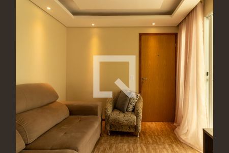 Sala de casa para alugar com 2 quartos, 57m² em Jardim Isis, Cotia