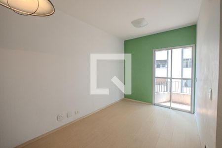 Apartamento para alugar com 33m², 1 quarto e 1 vagaSala