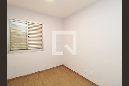 Quarto 1 de apartamento para alugar com 2 quartos, 53m² em Parque Vitoria, São Paulo