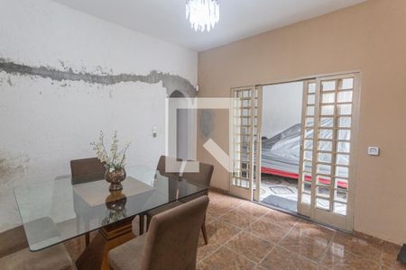 Sala 1 de casa para alugar com 3 quartos, 120m² em Fernão Dias, Belo Horizonte