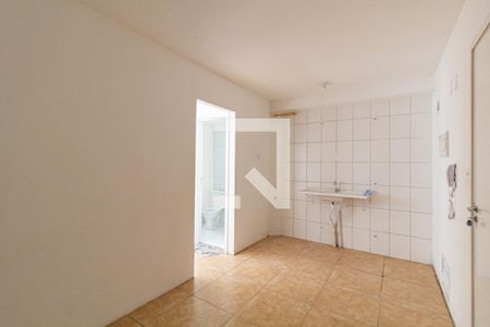 Cozinha de apartamento para alugar com 1 quarto, 24m² em Vila Campanela, São Paulo