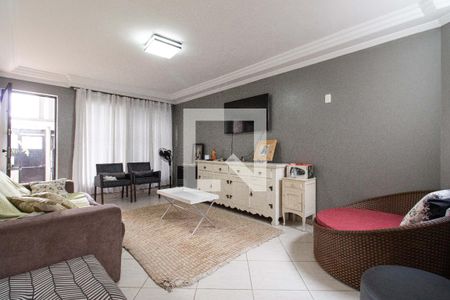 Sala de casa para alugar com 3 quartos, 250m² em Vila São José, São Paulo