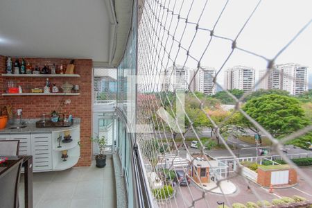 Varanda de apartamento para alugar com 4 quartos, 120m² em Barra da Tijuca, Rio de Janeiro