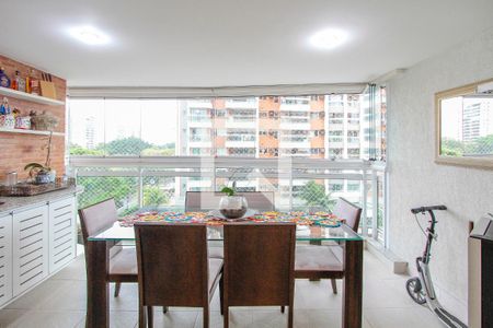 Sala de apartamento para alugar com 4 quartos, 120m² em Barra da Tijuca, Rio de Janeiro