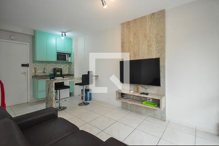 Sala de kitnet/studio para alugar com 1 quarto, 42m² em Jardim Ampliação, São Paulo