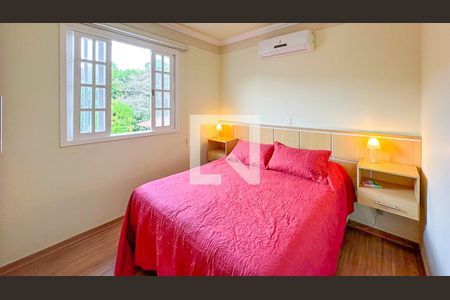 Casa para alugar com 2700m², 5 quartos e 4 vagas Casa para alugar com 2700m², 5 quartos e 4 vagasQuarto 2