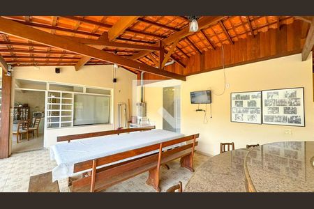 Casa para alugar com 2700m², 5 quartos e 4 vagas Casa para alugar com 2700m², 5 quartos e 4 vagasCozinha/Copa