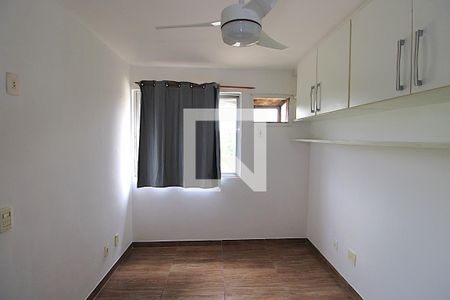 Quarto 1 de apartamento para alugar com 2 quartos, 51m² em Jardim Sulacap, Rio de Janeiro