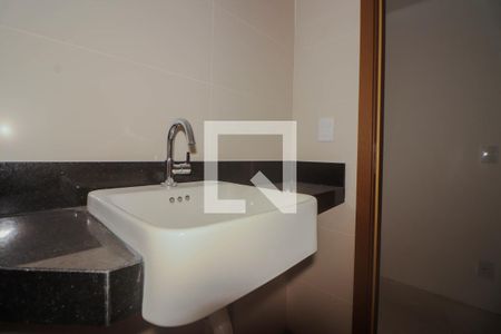 Lavabo de apartamento à venda com 3 quartos, 114m² em Três Figueiras, Porto Alegre