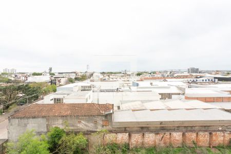 Vista da sala de apartamento para alugar com 3 quartos, 76m² em Navegantes, Porto Alegre