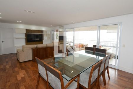 Sala de apartamento à venda com 3 quartos, 140m² em Jardim Consorcio, São Paulo