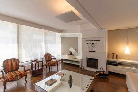 Sala de casa de condomínio à venda com 3 quartos, 250m² em Vila Romana, São Paulo