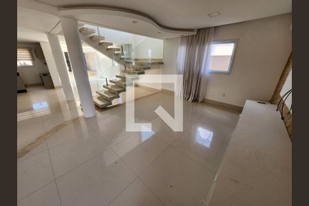 Sala de casa de condomínio para alugar com 3 quartos, 285m² em Jardim Santa Rita de Cassia, Hortolândia