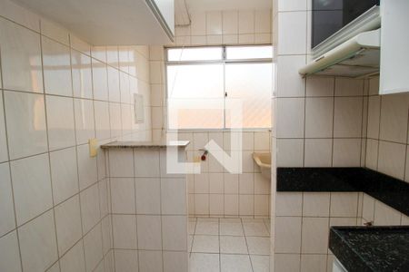 Cozinha de apartamento à venda com 2 quartos, 60m² em Castelo, Belo Horizonte