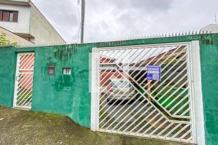 Casa para alugar com 184m², 3 quartos e 2 vagas Casa para alugar com 184m², 3 quartos e 2 vagasFachada