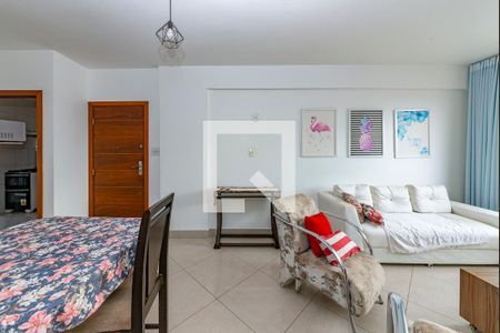 Sala de apartamento para alugar com 4 quartos, 88m² em Carlos Prates, Belo Horizonte