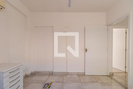 Sala de casa para alugar com 4 quartos, 144m² em Vila Sao Joao, Barueri