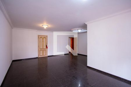 Apartamento para alugar com 252m², 3 quartos e 2 vagasSala