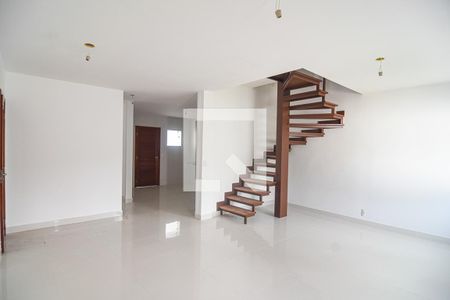 Sala de casa à venda com 3 quartos, 105m² em Engenho do Mato, Niterói