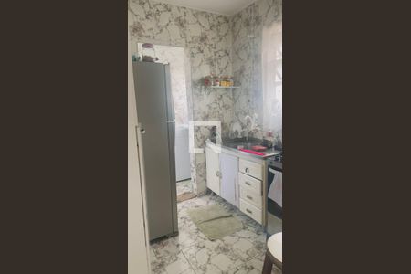 Cozinha de apartamento à venda com 2 quartos, 70m² em Santa Amelia, Belo Horizonte