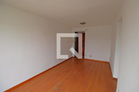 Sala de apartamento para alugar com 3 quartos, 80m² em Marechal Hermes, Rio de Janeiro