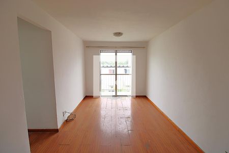 Sala de apartamento para alugar com 3 quartos, 80m² em Marechal Hermes, Rio de Janeiro