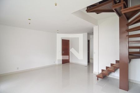 Sala de casa à venda com 3 quartos, 105m² em Engenho do Mato, Niterói