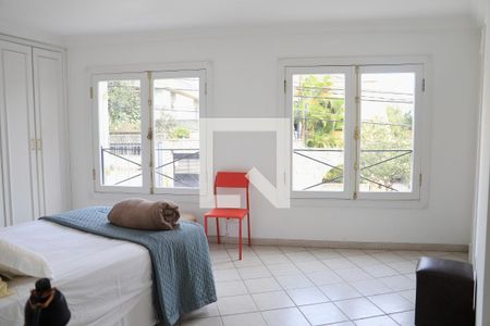 Casa à venda com 520m², 5 quartos e 5 vagas Casa à venda com 520m², 5 quartos e 5 vagasLoft Suíte