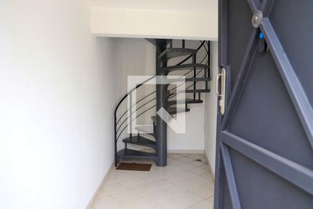 Casa à venda com 520m², 5 quartos e 5 vagas Casa à venda com 520m², 5 quartos e 5 vagasLoft Entrada Independente