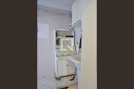 Casa à venda com 520m², 5 quartos e 5 vagas Casa à venda com 520m², 5 quartos e 5 vagasLoft Area de serviço