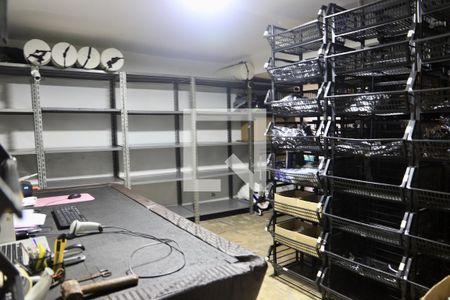 Casa à venda com 520m², 5 quartos e 5 vagas Casa à venda com 520m², 5 quartos e 5 vagasDepósito