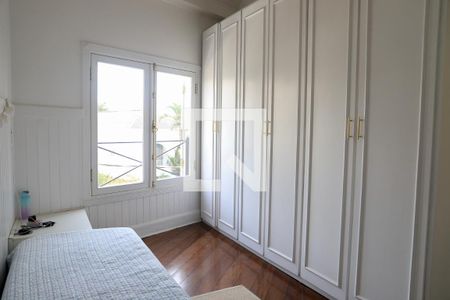 Casa à venda com 520m², 5 quartos e 5 vagas Casa à venda com 520m², 5 quartos e 5 vagasQuarto 1