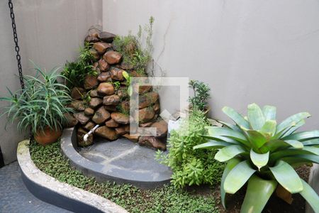 Casa à venda com 520m², 5 quartos e 5 vagas Casa à venda com 520m², 5 quartos e 5 vagasJardim