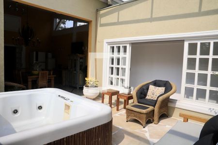 Casa à venda com 520m², 5 quartos e 5 vagas Casa à venda com 520m², 5 quartos e 5 vagasÁrea gourmet