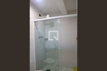 Casa à venda com 520m², 5 quartos e 5 vagas Casa à venda com 520m², 5 quartos e 5 vagasBanheiro de serviço