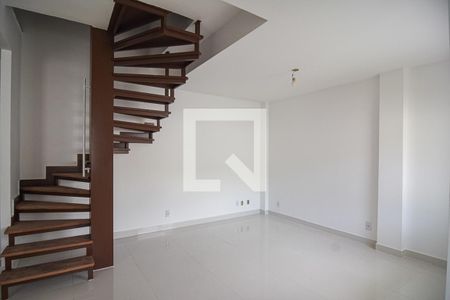 Sala de casa à venda com 3 quartos, 105m² em Engenho do Mato, Niterói