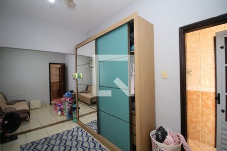 Quarto 2 de casa para alugar com 3 quartos, 300m² em Brás de Pina, Rio de Janeiro