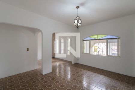 Sala de casa à venda com 4 quartos, 250m² em Vila Tijuco, Guarulhos