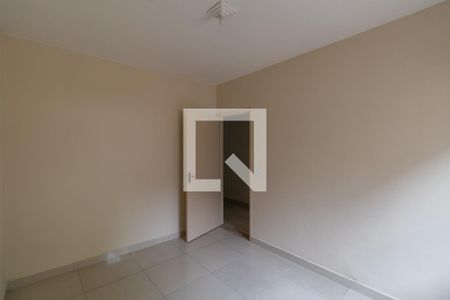 Quarto 1 de casa para alugar com 2 quartos, 65m² em Vila Marieta, São Paulo