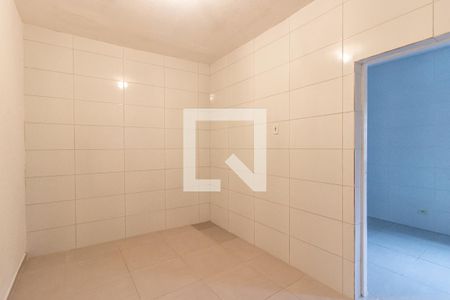 Quarto 1 de casa para alugar com 2 quartos, 55m² em Vila Carmosina, São Paulo