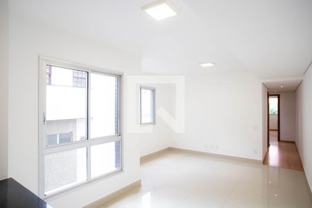 Sala de apartamento à venda com 2 quartos, 63m² em Carmo, Belo Horizonte