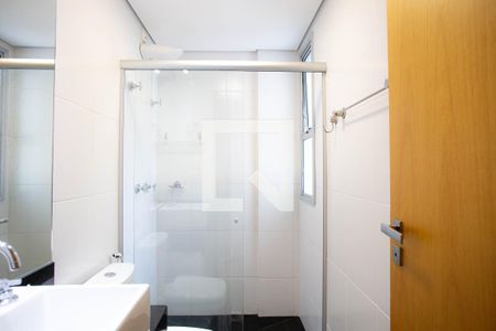 banheiro/quarto de apartamento à venda com 2 quartos, 63m² em Carmo, Belo Horizonte