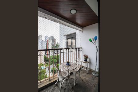 Varanda Sala de apartamento à venda com 4 quartos, 190m² em Vila Andrade, São Paulo