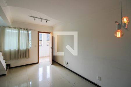 Sala de casa à venda com 2 quartos, 65m² em Céu Azul, Belo Horizonte